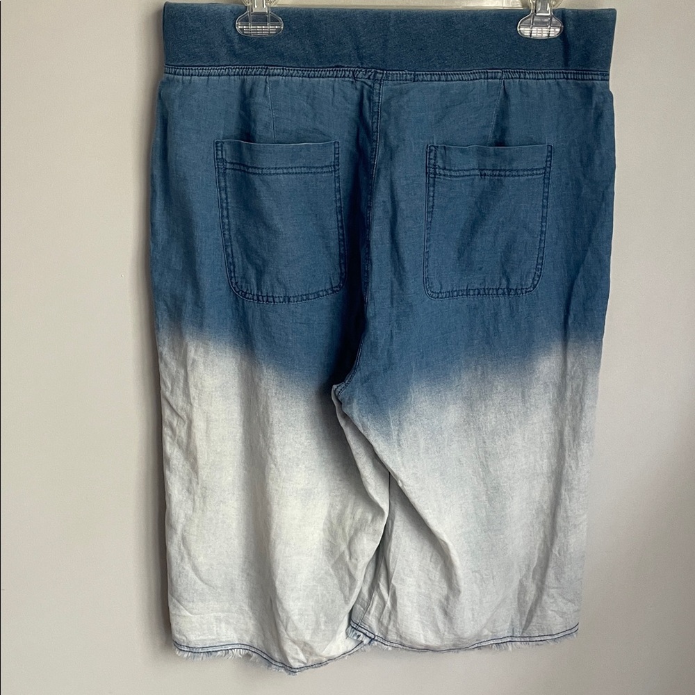 New XCVI Themia Twill Indigo Blue and White Ombre Bermuda Shorts Size Medium - Picture 5 of 11